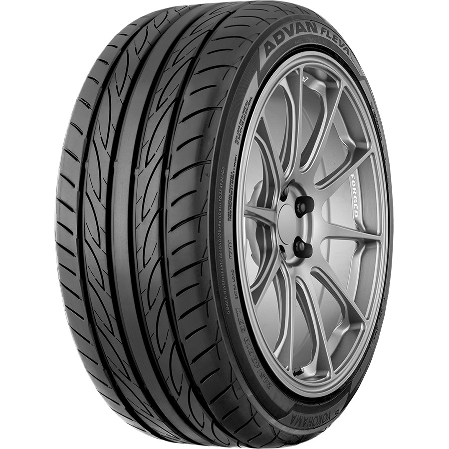 Yokohama 215/40 R18